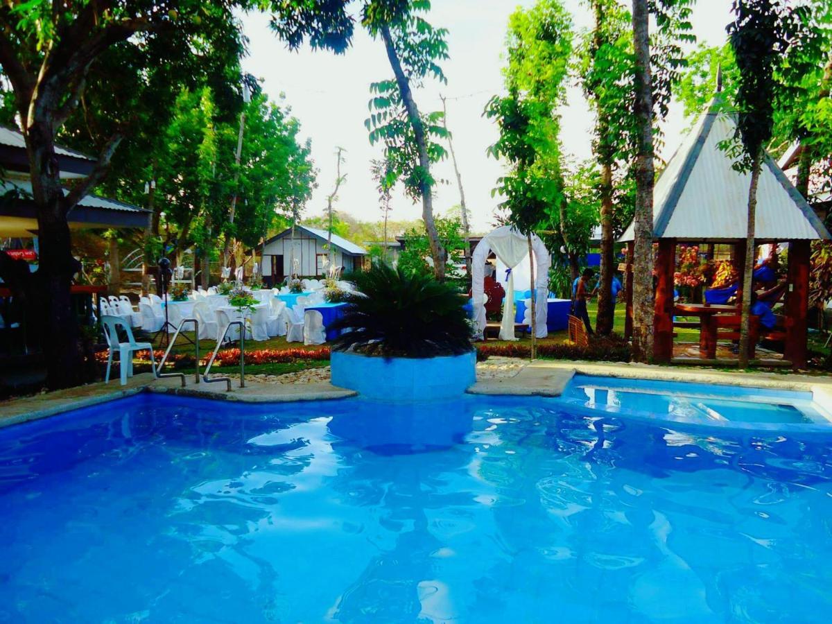 The Pelicans Resort Батангас Экстерьер фото